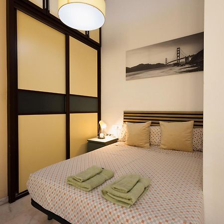 Apartamento Acogedor En Triana Sevilha Exterior foto
